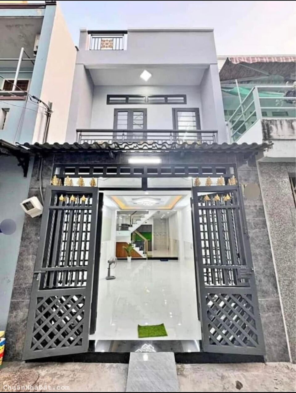 Chính chủ cần bán căn nhà ngay chợ bình chánh giá 950tr