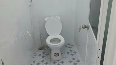 GỒNG LỖ kinh doanh bán gấp nhà gần chợ Hưng Long, Bình Chánh - Giá 850 triệu