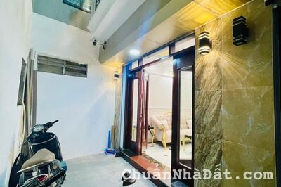 BÁN NHÀ TRƯƠNG ĐỊNH 6.3 TỶ 35m 5 TẦNG MT 4m NHÀ MỚI QUẬN TRUNG TÂM NỞ HẬU