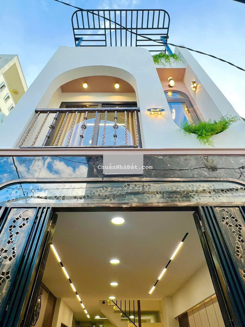 Nhà Nguyễn Văn Quá, Đông Hưng Thuận, Q12. DT 64m2, trệt - 2 lầu. Giá 2 tỷ 250. Gần CV Cây Sộp