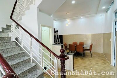 Giá hời 2 tỷ 850 căn 87,7m2 đường Hà Huy Giáp, phường Thạnh Lộc, quận 12.