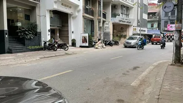 Mặt phố Phan Kế Bính, Ba Đình. Sổ 100m Sd 126m, Mt 8.6m, 45 tỷ. Kinh Doanh siêu đẹp, vỉa hè rộng,