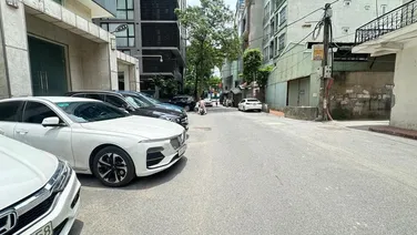 Bán nhà quận Ba Đình. Hàng Hiếm để Ở hoặc Đầu Tư, Ô tô tránh, KinhDoanh. Sổ 126m*5t, Mt 4.3m, 23 tỷ