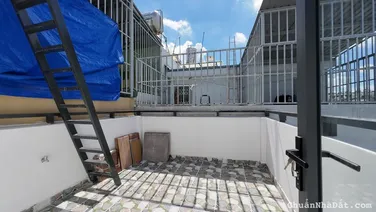 Nhà mới nằm ngay trong KDC Bình Phú giá rất rẻ, phường 10- quận 6
