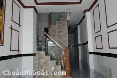 Nhà mới nằm ngay trong KDC Bình Phú giá rất rẻ, phường 10- quận 6