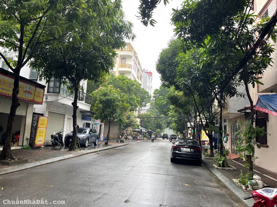 CÁCH AOEN MALL 500M,Ô TÔ TRÁNH-PHÂN LÔ-THOÁNG TRƯỚC SAU-TIỆN ÍCH BẠT NGÀN-Ở SƯỚNG