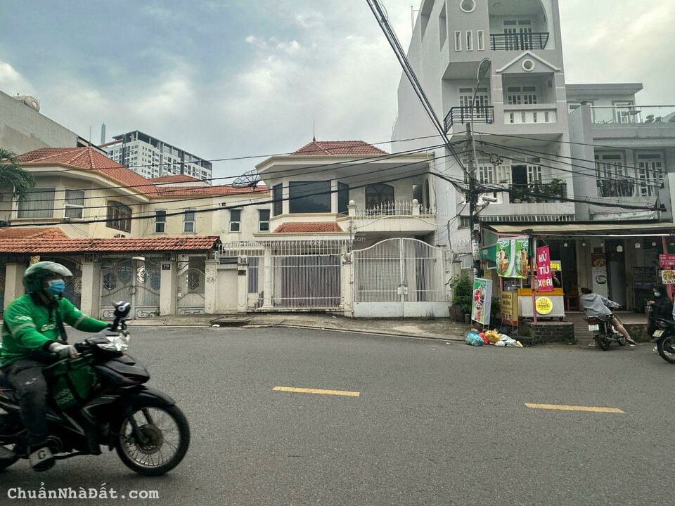 🌷  BIỆT THỰ SÂN VƯỜN SÁT HUTECH - NGUYỄN GIA TRÍ CHO KINH DOANH ĂN UỐNG