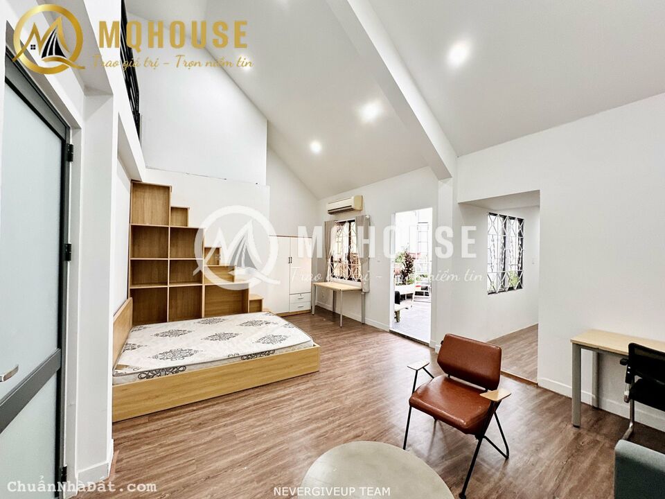 Tòa căn hộ dạng Studio_Gác_1 phòng ngủ_2 phòng ngủ_ban công, cửa sổ gần khu ẩm thực Vạn Kiếp