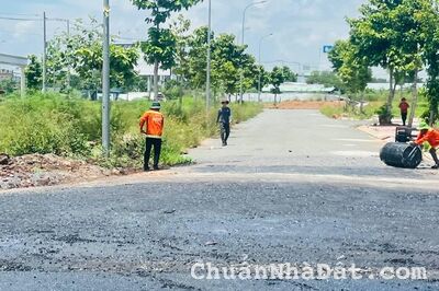 Cần bán nhanh lô đất đẹp tại trung tâm thị trấn Thủ Thừa - tỉnh Long An