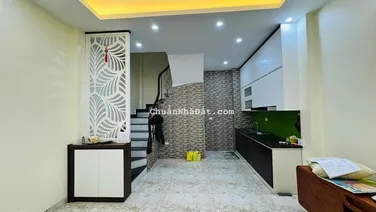 Bán nhà Ngọc Thuỵ - Long Biên ( cực hiếm trong phân khúc )