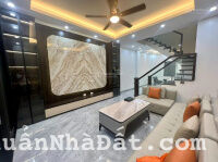 Bán Nhà Ngõ 18 Định công Thượng - ( Cầu Lủ ) DT:32 m2 , Giá 4 .68 Tỷ, oto gần