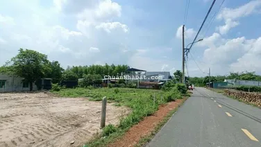 CẦN TIỀN BÁN NHANH 1.010M2 ĐẤT NGAY KCN ĐÔNG DÂN CƯ, GẦN TRƯỜNG HỌC, CHỢ BUÔN BÁN ĐƯỢC. GIÁ 140TR