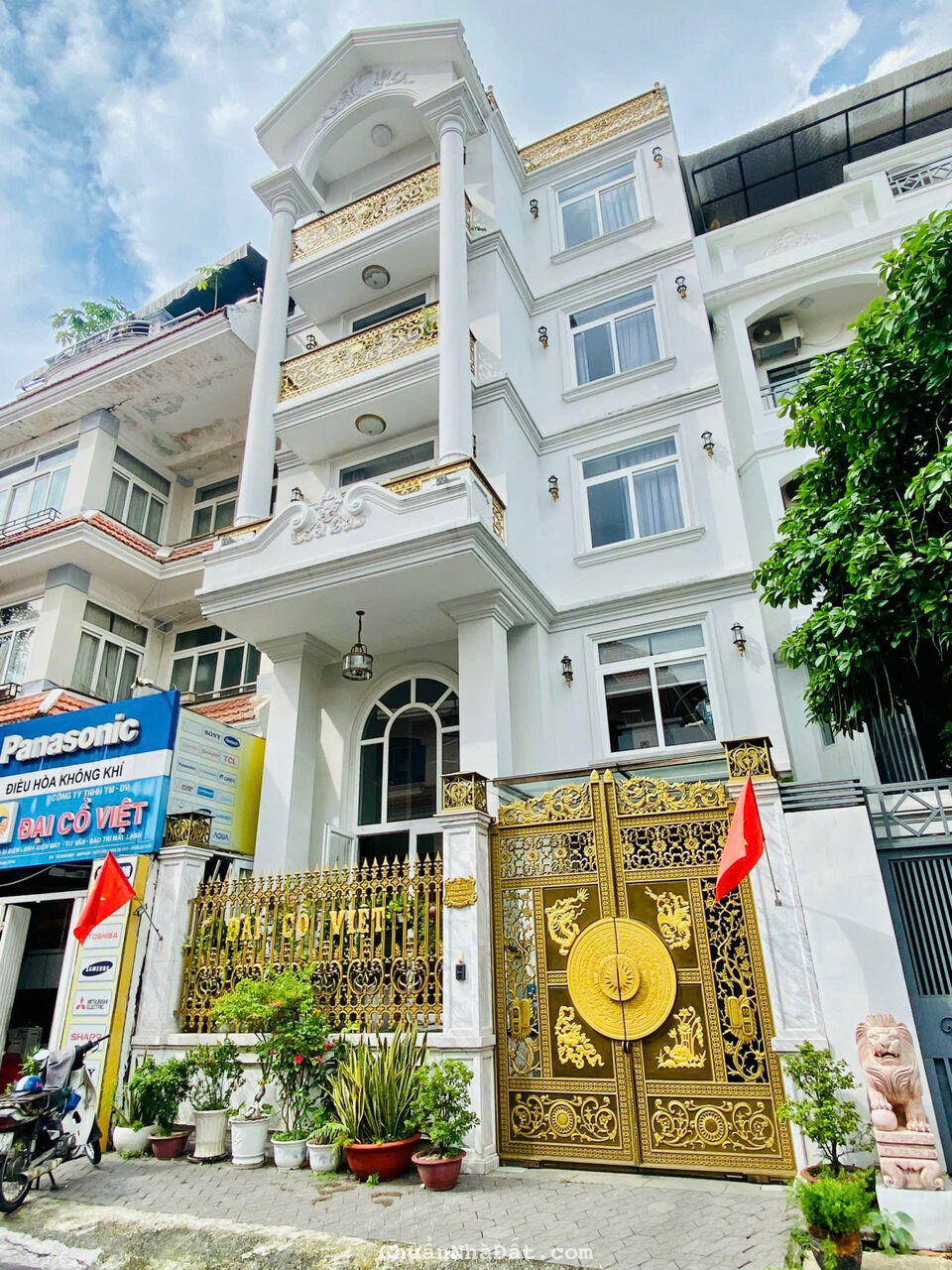 Tòa Nhà Mới Xây Ngang 7m. Hầm + 6 Tầng Quận Phú Nhuận. Kế Bên Đường Phổ Quang, Sân Bay