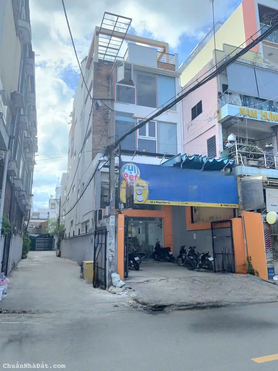 Nhà Bán Góc 2 Mặt Tiền Số 3 Phan Văn Trị, Bình Thanh. Ngang 5,6 x 24m. 5 Tầng. Giá: 27 Tỷ