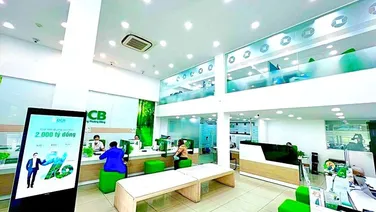 Cho thuê nhà 549-551 Hồng Bàng, Phường 14, Quận 5. Trệt, 3 lầu DT 680m2 chỉ 120tr