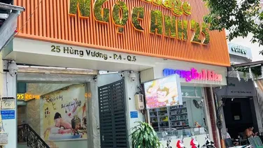 Cho thuê nhà 25 An Dương Vương, Phường 4, Quận 5. Trệt, 2 lầu, DT 500m2, 4,1x42 chỉ 90tr