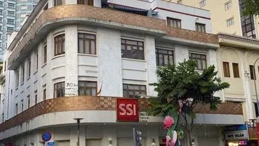 72-74 Nguyễn Huệ, Phường Bến Nghé, Quận 1. Diện tích: 18x24m