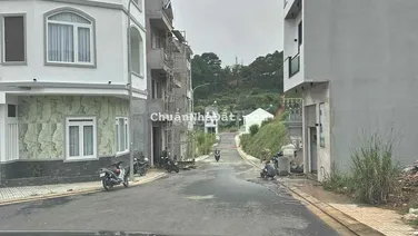 Chủ Cần bán gấp đất sổ riêng xây dựng liên kế 4.25