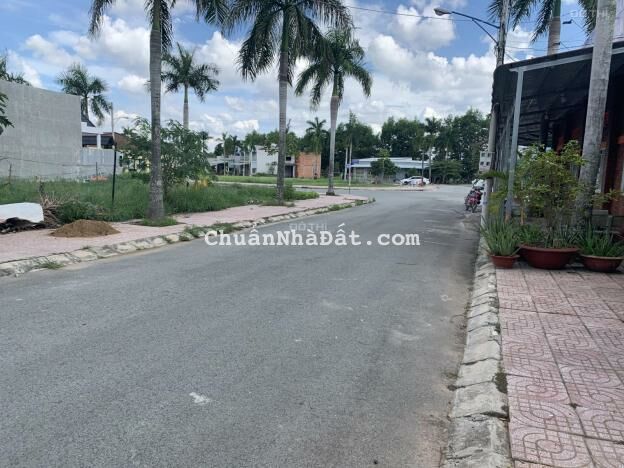 Bán nhanh lô đất 125m2 thổ giá 1 tỷ 2 ngay MT 12m ngay cổng KCN Tân Đức - Hải Sơn 0938 192 162