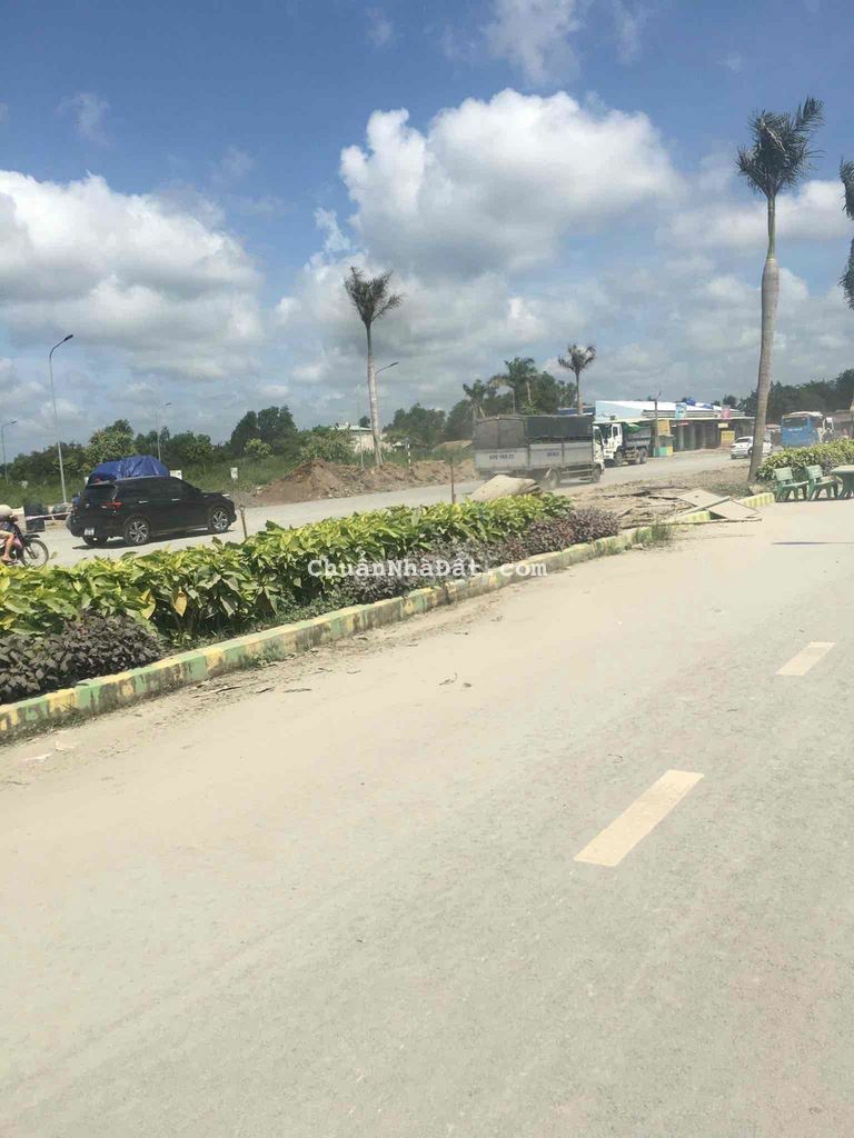 Bán Đất MT 824 LONG AN