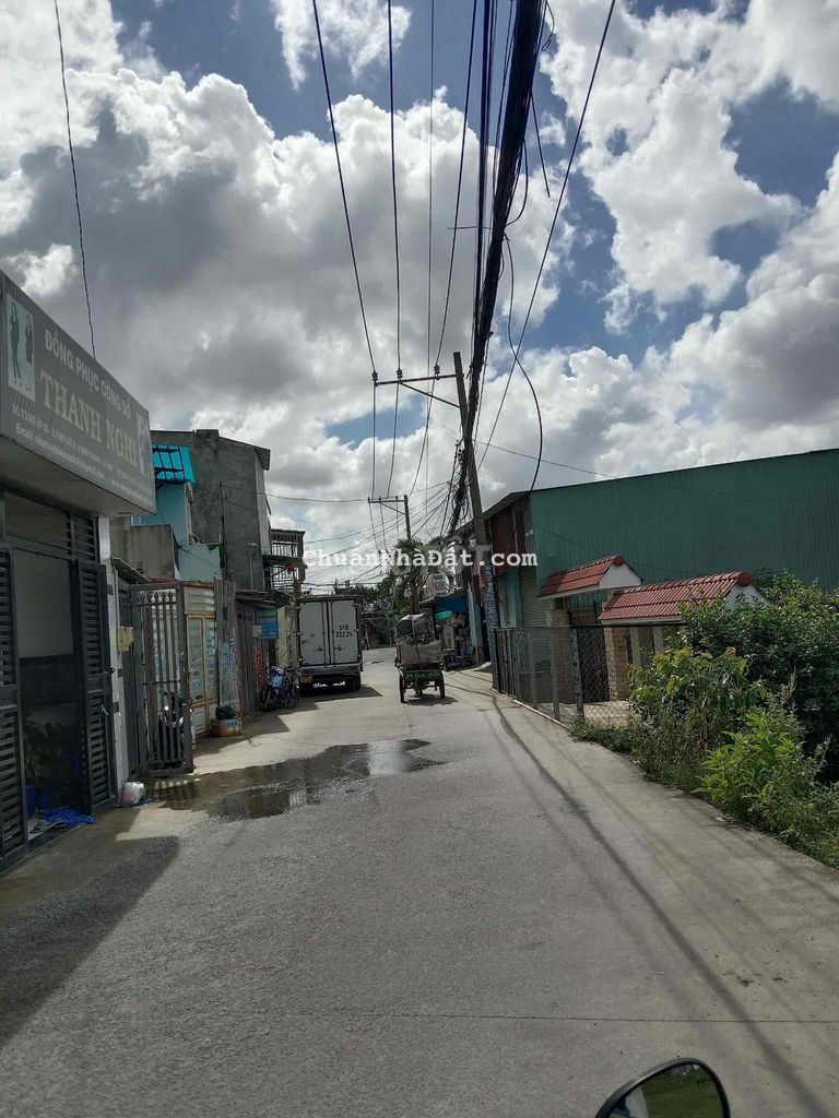 Kẹt vốn kinh doanh cần bán nhanh lô đất để xoay sở công ty