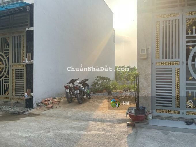 Kẹt vốn mở shop nên cần bán đất gần Hưng Nhơn - Tân Kiên. DT 5x22m, đất thổ, sổ riêng