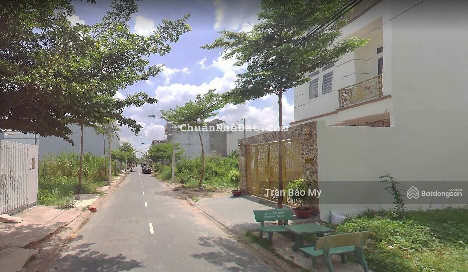 Đất thổ cư xây dựng đủ đất gần chợ Phú Lạc 300m, đường Trịnh Quang Nghị, Phong Phú, 739tr/85m2.