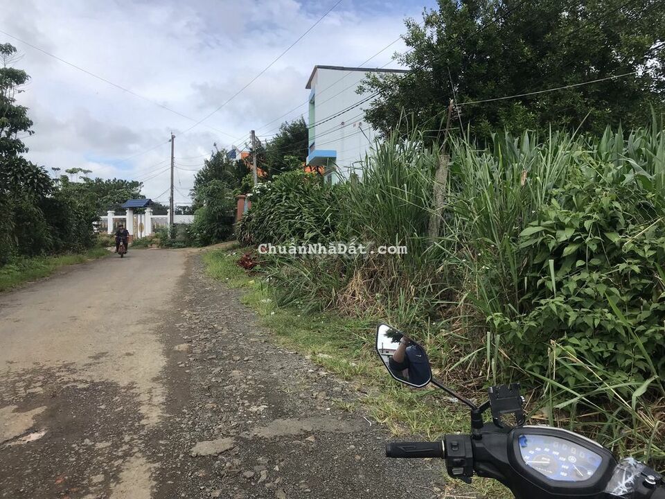 Lô gốc 2 mặt tiền,1125m2 sẵn thổ .trung tâm Lộc Đức, Bảo Lâm Bào Lộc .