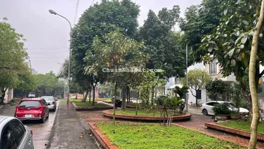 Cần bán lô đất đẹp nhìn vườn hoa làn 3 đường Nguyễn Trãi và Bình Than Bò Sơn, TP BN. Giá hơn 5tỷ tý