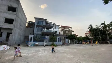 Bán đất Liên Mạc 48m2, ngõ rộng, gần phố, bãi ô tô gần, giá chào 1.86 tỷ