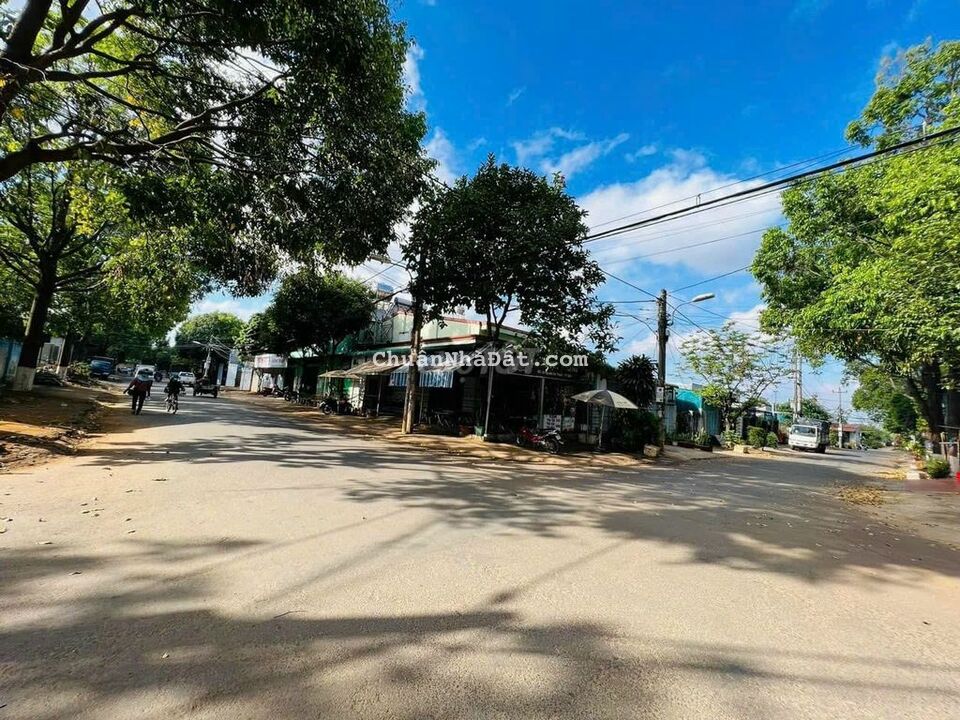 ĐẤT MẶT TIỀN PHẠM VĂN BẠCH DT 1200M2 TP.BMT - GIÁ TỐT