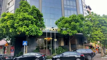 Chính chủ cần bán gấp 56m2 đất mặt phố Dương Khuê, kinh doanh sầm uất giá 15 tỷ