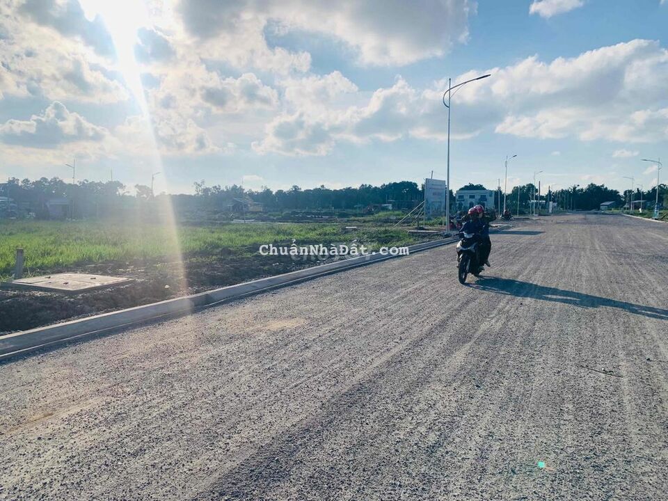 Bán nền 2 mặt tiền đối diện chợ mới Minh Lương