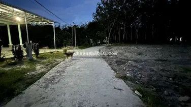 Bán lô nở hậu 40m tc 180m² sổ sẵn gần KCN lớn giá rẻ chỉ 1,3ty dân đ