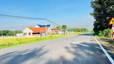 Cần bán lô mặt tiền đường tỉnh lộ dt 245m có tc chỉ1,2tỷ sổ sẵn cầm t