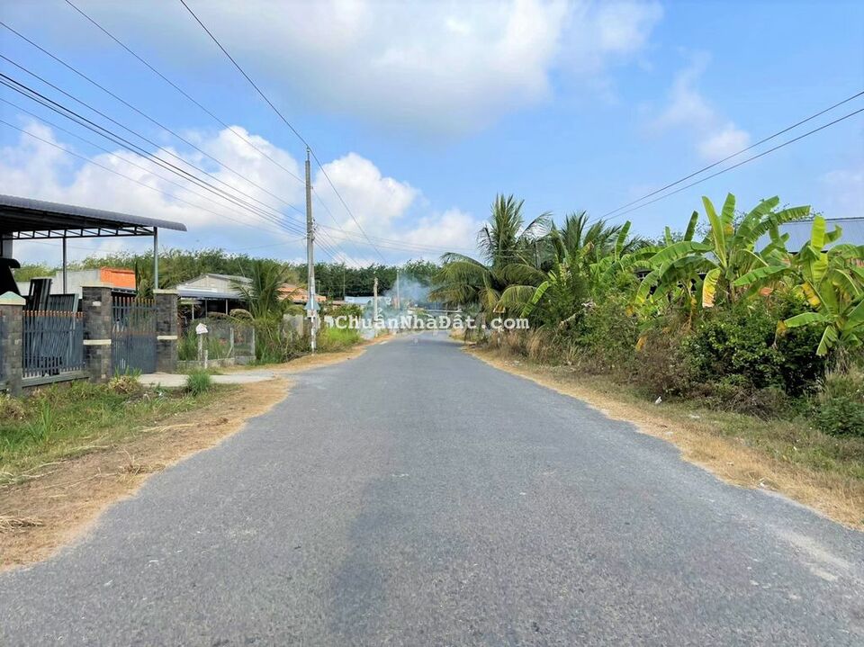 1 công đất-Nhà Vườn-Gần Cao tốc Mộc Bài-1,6tr/m2