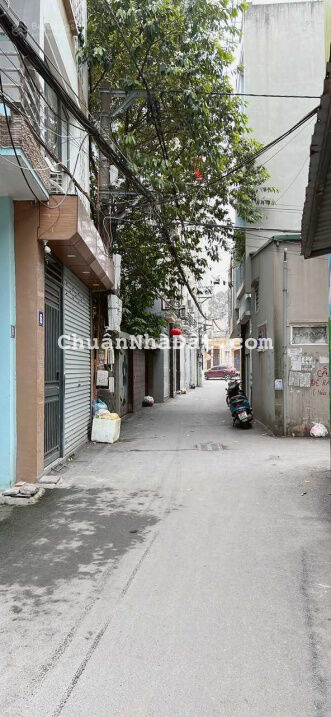 Cần bán gấp mảnh đất phố Ngô Quyền, Hà Đông, DT 57m2, MT 4.2m, ô tô 7 chỗ vào đất, giá chỉ 5.7 tỷ