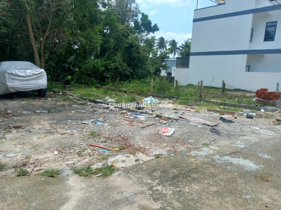 Bán đất 6x17m, full thổ cư, 2 mặt tiền đường, phường Tân An, tx La Gi