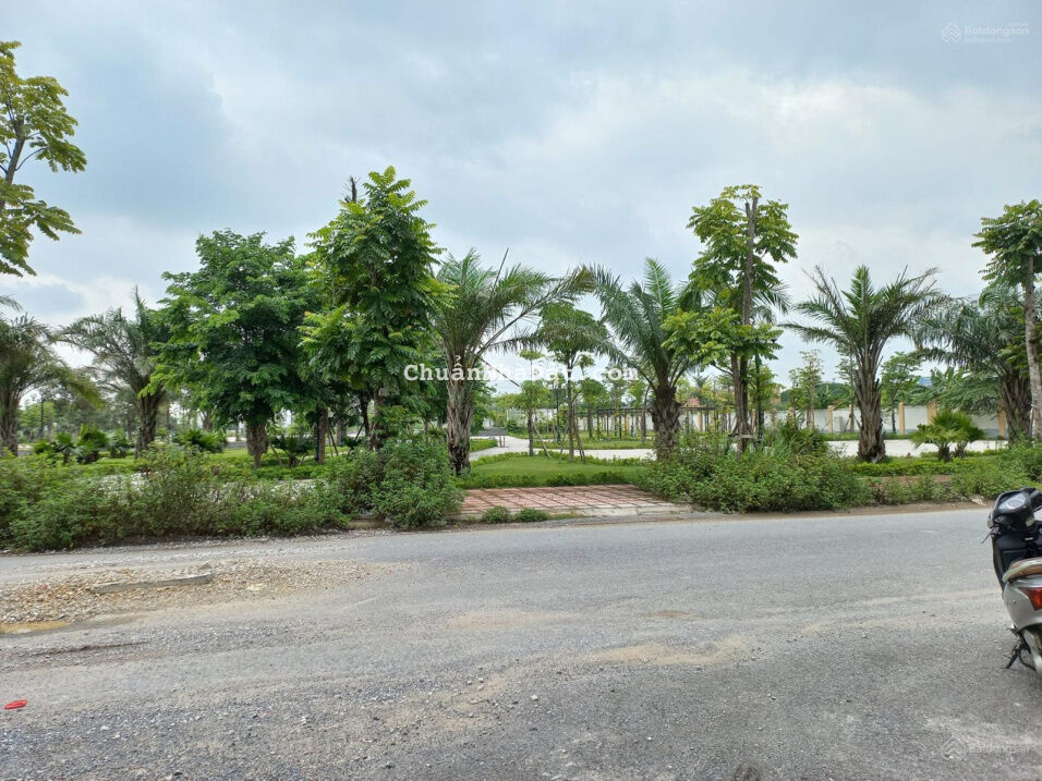 Chính chủ cần bán gấp đất TĐC Ngọc Thụy, 90m2, MT 6m, đường 12m vỉa hè, KD chỉ 10 tỷ, 0967182629