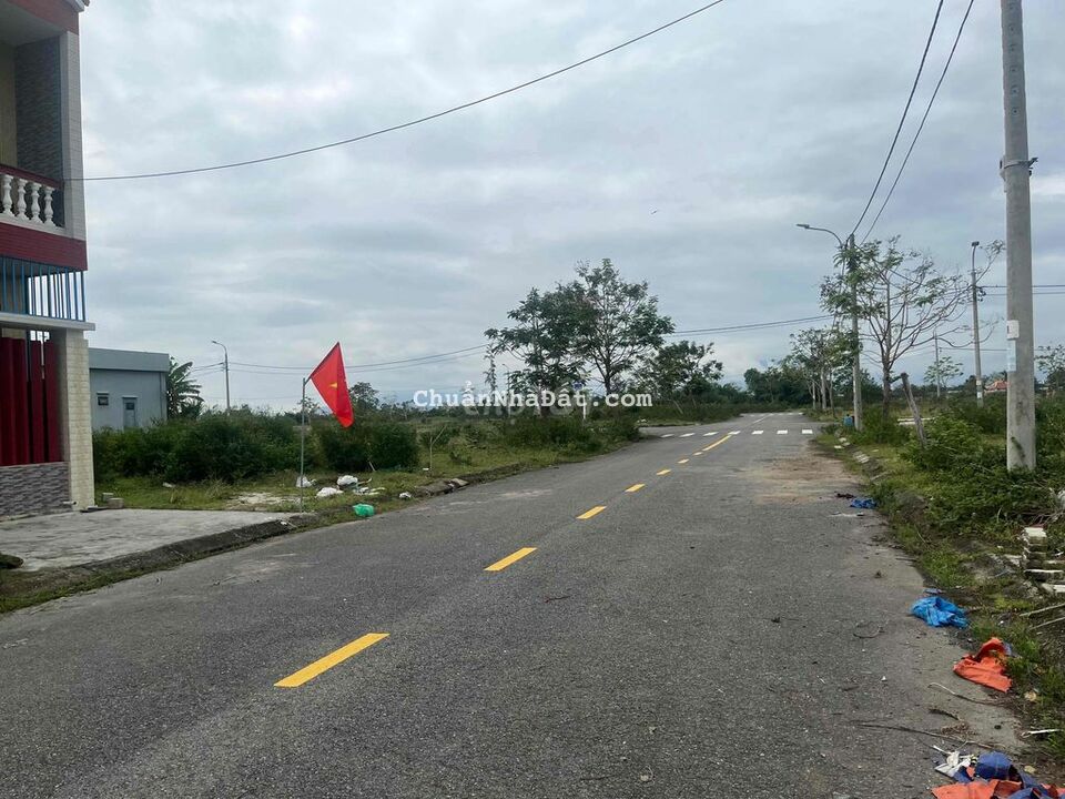 Bán ĐẤt View Công Viên Bá Tùng Đường 7m5 hoà Quý
