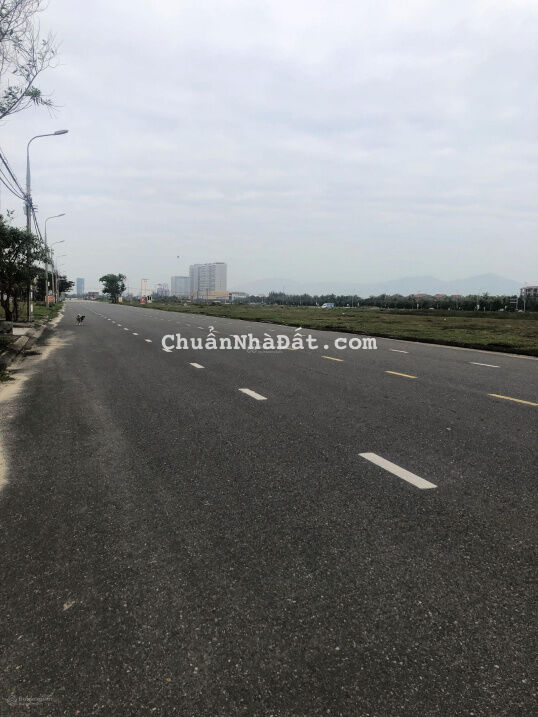 Bán gấp lô đất đường Nguyễn Khắc Viện - giá chỉ 8tx - đối diện bãi tắm Sơn Thuỷ - LH: 0932.550.386