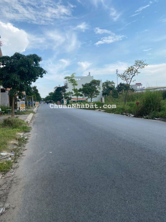 Chính chủ bán đất đường Lê Văn Lương cách chợ Nhơn Đức 600m. Giá: 692tr/87m2, sổ hồng riêng.