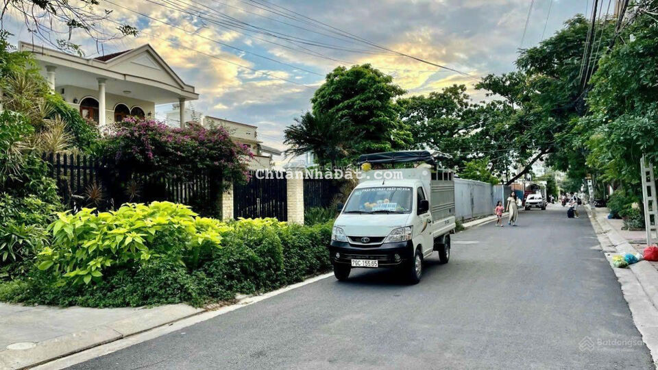 Bán đất đường Cao Văn Bé, Vĩnh Phước, Nha Trang. DT 620m2 sát biển - Giá: 50 tỷ (~80,6tr/m2)