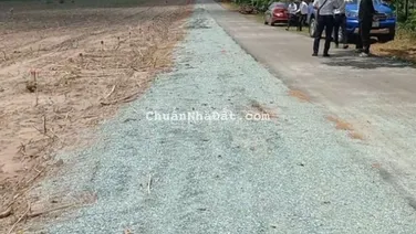 Bán 841m2, có 10m2 thổ cư, 27,57m mặt tiền nhựa, gần KCN Long Bình.