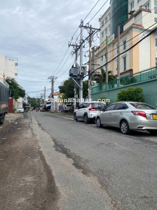 Bán lô đất lớn hẻm 338/ Nguyễn Văn Quá, 40x65m (2602m2) giá 130 tỷ, đường nhựa 12m