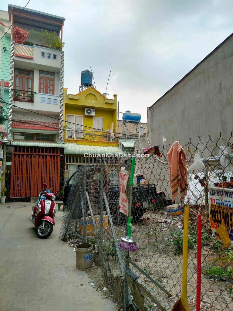 CHỈ 2TỶ3 CÓ NGAY LÔ ĐẤT 4X11,5m SỒ HỒNG HXH HUỲNH THỊ HAI P TCH Q12