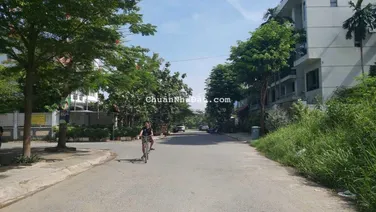 Bán đất mặt đường 63 KDC Phú Nhuận 10ha Q. 2 gần chợ tân lập (165m2) nền J2 LH 0909 972 783