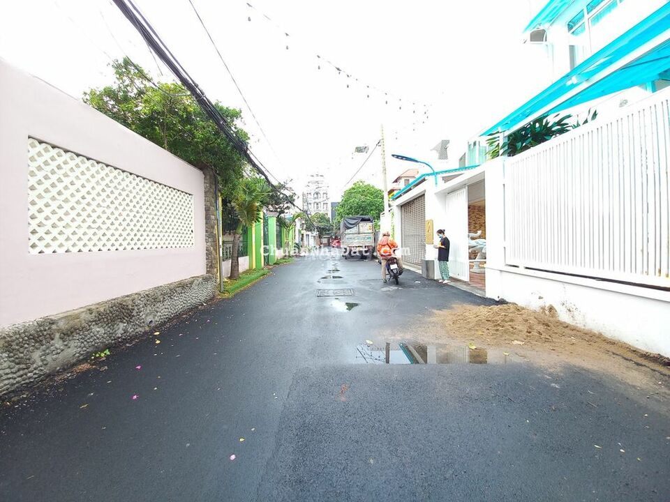 Cần bán gấp lô đất thổ cư 8,3x26m Kiều Đàm giá chốt 28 tỷ