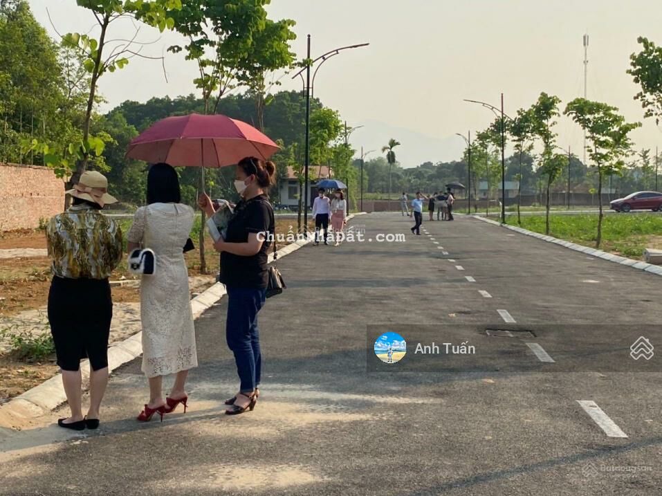 Bán gấp: 60m2 đất full thổ cư, giá 775tr gần khu CNC, FPT và ĐH Quốc Gia, cách 500m đầy đủ tiện ích