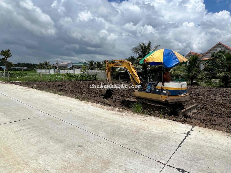 Đất đẹp đường bự, sạch sẽ mua để giành